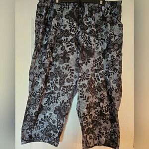 FRESH PRODUCE Brand Cotton Capris - Size 3X
